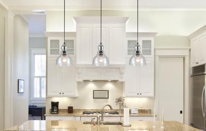 How To Light A Kitchen Island 5 Great, How Long Should Pendant Lights Be Over An Island