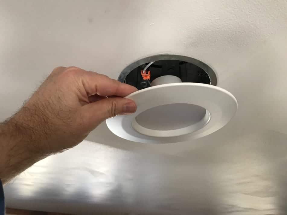 How To Install Recessed Lighting In 5, Replacing Fluorescent Light Fixture With Led Can Lights